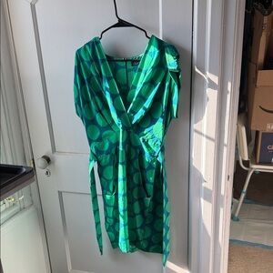 Elegant Green Polka Dot Midi Dress